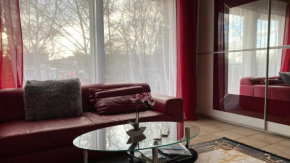 Cosy 3 Zimmer Whg incl großer Wohnküche, Smart TV, WLAN, Eutelsat & Astra Satelliten TV, viele Parkplätze vorhanden, Flörsheim Weilbach, zwischen Frankfurt und Wiesbaden an A66 und A3